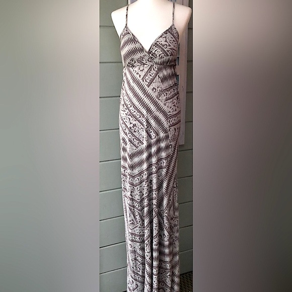 Jessica Simpson grey Aztec print maxi dress w/padded cups & racer back M 🎉SALE - Picture 1 of 15